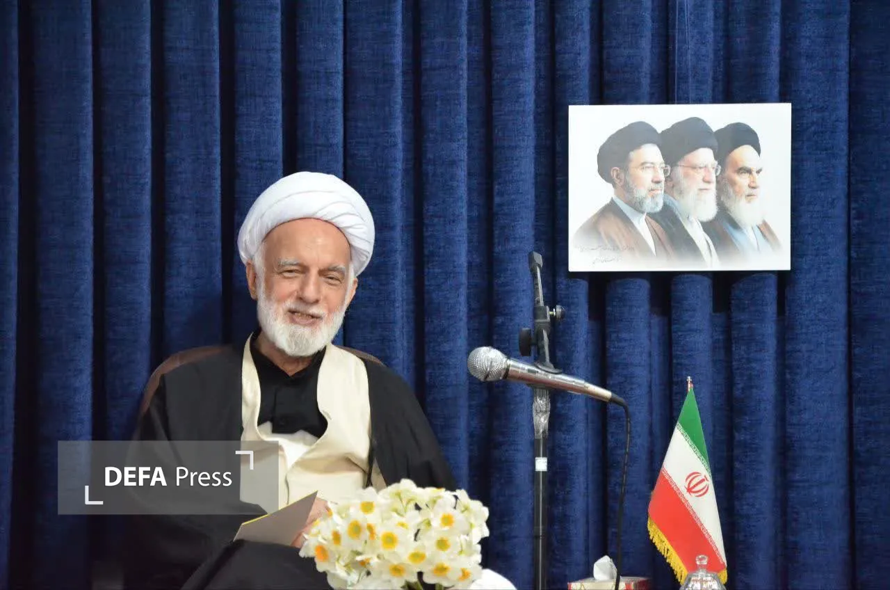 آیت‌الله دری نجف‌آبادی: مسئولیت دولتمردان در شرایط جنگی و نیمه‌جنگی سنگین‌تر از همیشه است