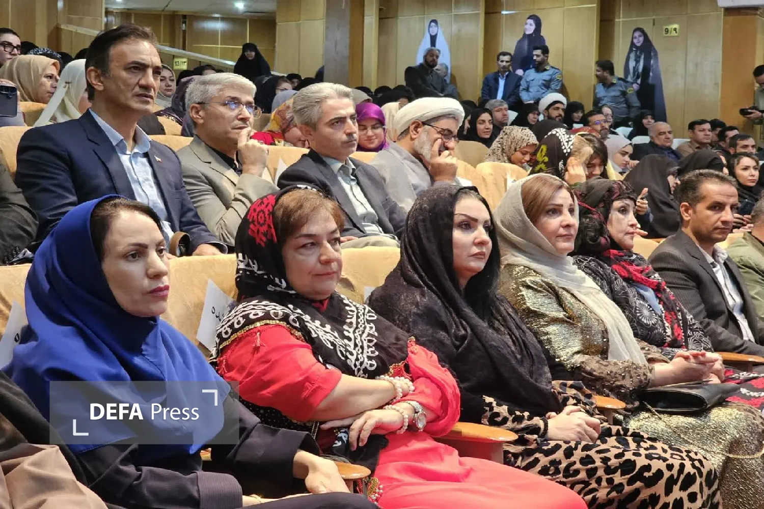 تصاویر/ همایش ملی «بانوی کُرد» در سنندج