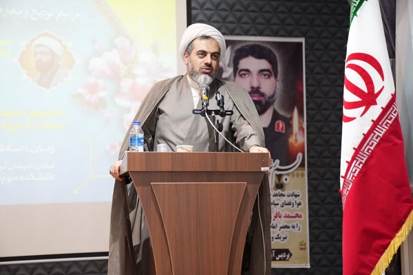 حجت الاسلام «خوش نویس زاده» تبیین ابعاد شخصیتی رهبر شهید وظیفه مهم نخبگان و دانشگاهیان است