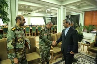 استاندار خراسان رضوی: هدف مشترک دولت و نیروهای مسلح کاهش فشارهای اقتصادی و خدمت صادقانه به مردم است