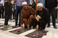 تصاویر/ عطرافشانی مزار مطهر شهدای خراسان شمالی به مناسبت سالروز آزادسازی خرمشهر