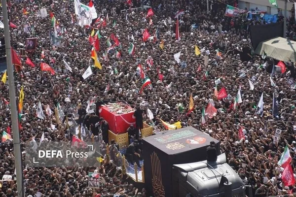 تشییع رهبر شهید