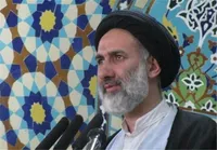 مردم و مسئولان نظام باید در مقابل تهدیدات دشمن استقامت کنند