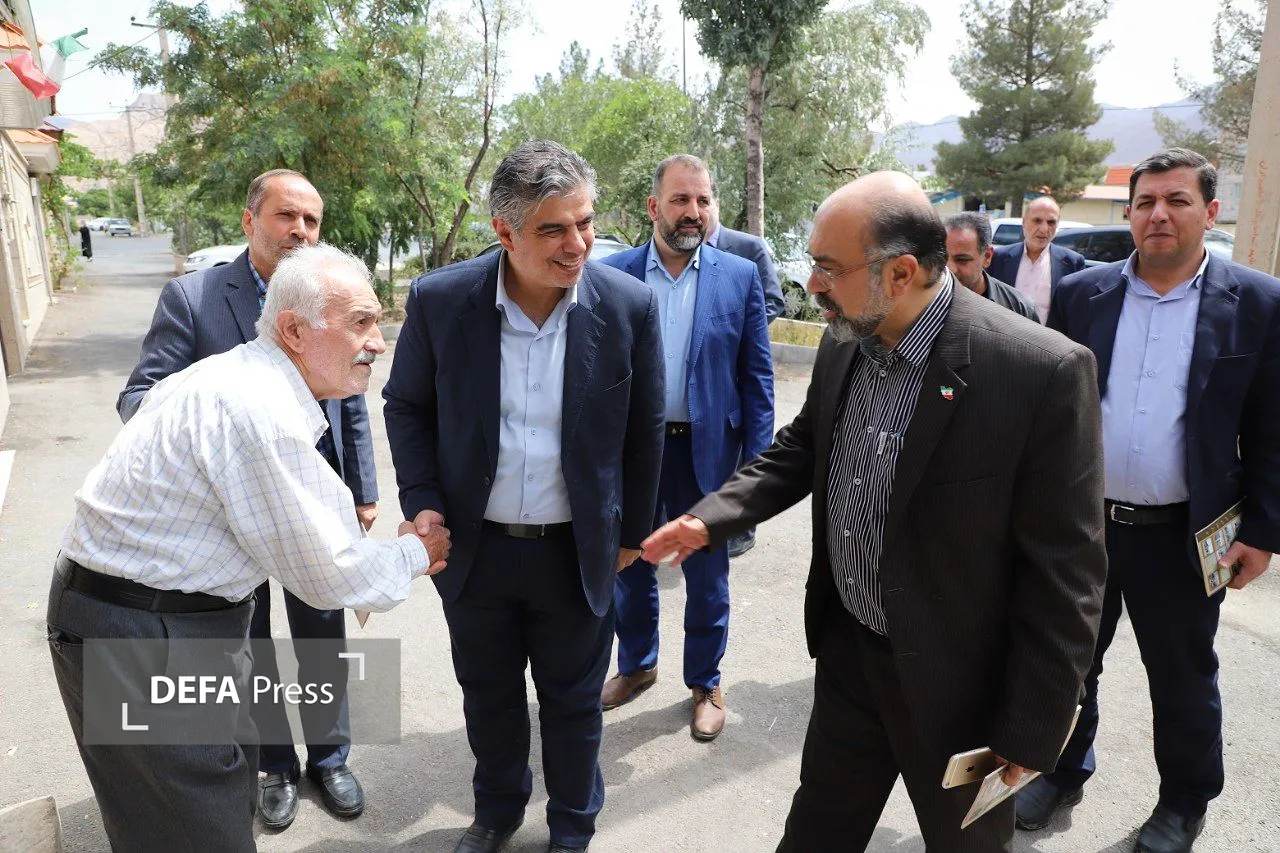 تصاویر/ دیدار و تجلیل از خانواده شهید والامقام ابراهیم شعبانعلی در شهرستان تفرش