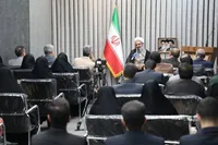 معلمان پرچمداران هدایت جامعه از ظلمات به سوی نور هستند
