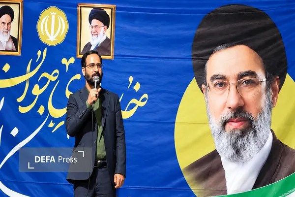 زادبر: جهاد تبیین، مکمل ایستادگی مردم در میدان دفاع از ایران است