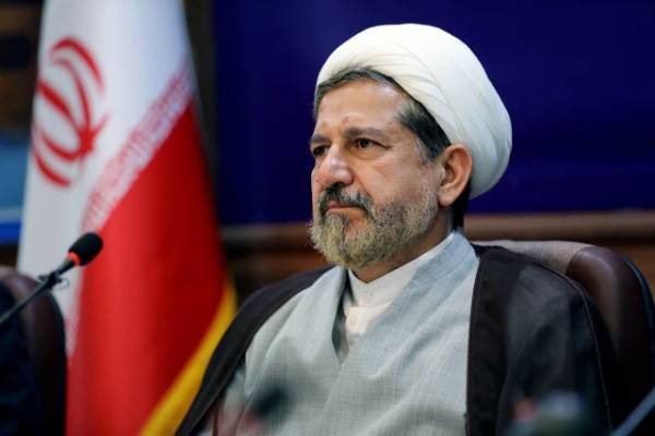 مودت و محبت زن و شوهر موجب تحکیم نهاد مقدس خانواده می‌شود