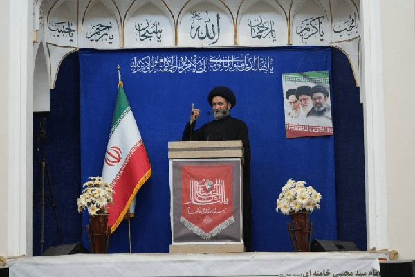 هرکس بگوید من طرفدار صلح هستم معنایش این است که یعنی دفاع نکنیم