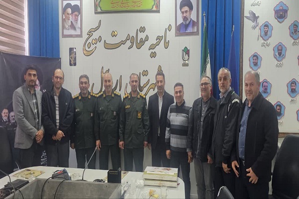 سرهنگ حبیب زاده:بسیج اقیانوسی بیانتها که موجهای برخاسته از دل مردم است سرهنگ حبیب زاده:بسیج اقیانوسی بیانتها که موجهای برخاسته از دل مردم است