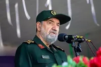 سرلشکر رضایی: ما دستمان روی ماشه است و مسئولان هم در حال مذاکره هستند