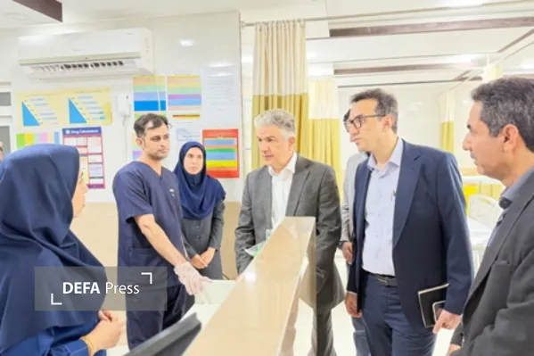 بازدید معاون درمان وزیر بهداشت از بیمارستان شهرستان سیریک؛ تأکید بر تقویت زیرساخت‌ها و تجهیزات درمانی