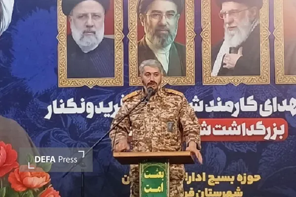 جمهوری اسلامی با قدرت دفاعی و علمی خود در برابر استکبار جهانی ایستاده است