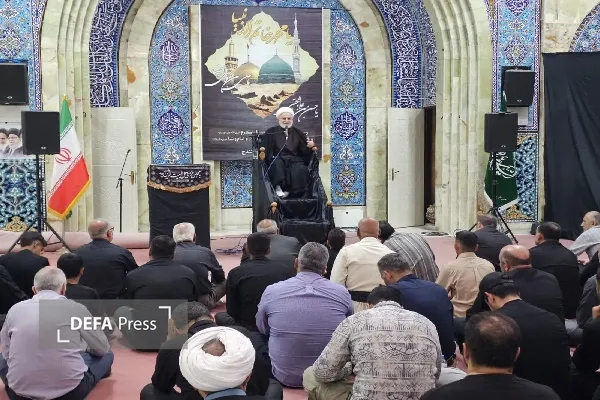 رمز موفقیت پیامبر(ص) در جذب دلها، «اخلاق عملی» بود