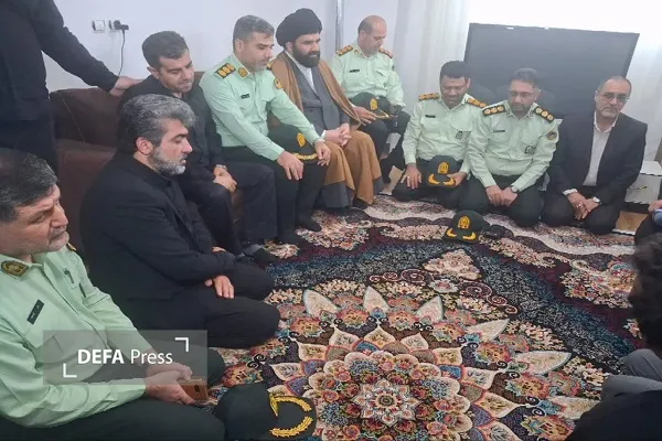 دلجویی مسئولان انتظامی و دستگاه‌های اداری مازندران از خانواده شهید «قاسمی» + تصاویر