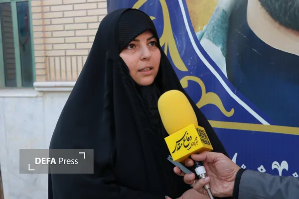 همسر شهید «مرادی»: فرزندانم راه پدر را ادامه می‌دهند/ خود و فرزندانم را فدای رهبر معظم انقلاب می‌کنیم