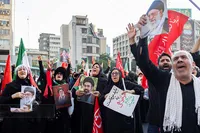 برگزاری مراسم سوگواری و پیاده‌روی مردمی در شیراز در سوگ رهبر شهید انقلاب