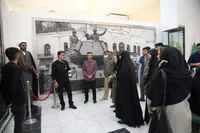 تصاویر/ بازدید دانشجویان دانشگاه آذرآبادگان از موزه دفاع مقدس و مقاومت آذربایجان غربی