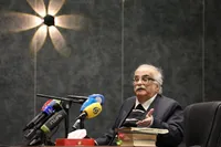 فیلم/ معتضد: در زمان فرار شاه ثروت خاندان پهلوی با خاندان سعودی برابری می‌کرد