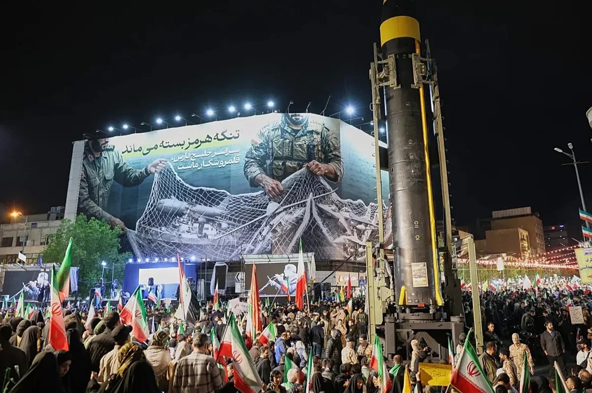 Iran’s Way to Humiliate Trump and Threaten the World Economy Iran’s Way to Humiliate Trump and Threaten the World Economy