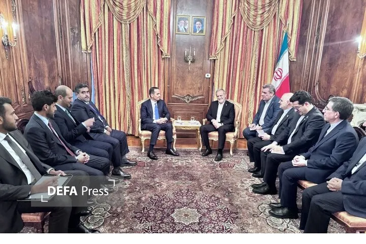 نخست وزیر قطر با رئیس جمهور اسلامی ایران دیدار کرد