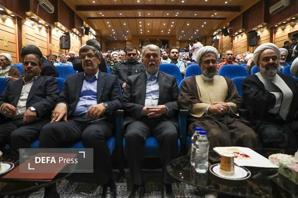 دفاع پرس یزد