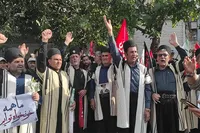 حضور حماسی عشایر بختیاری خوزستان در تشییع پیکر رهبر شهید