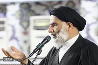 امام جمعه اهواز: مهم‌تر از موشک، حضور مردم در میدان است