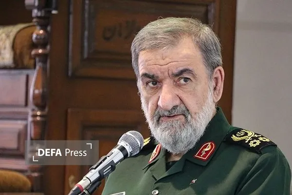 سرلشکر رضایی: نیروهای مسلح طرحی ویرانگرتر از جنگ‌های ۱۲ و ۴۰ روزه آماده کرده‌اند