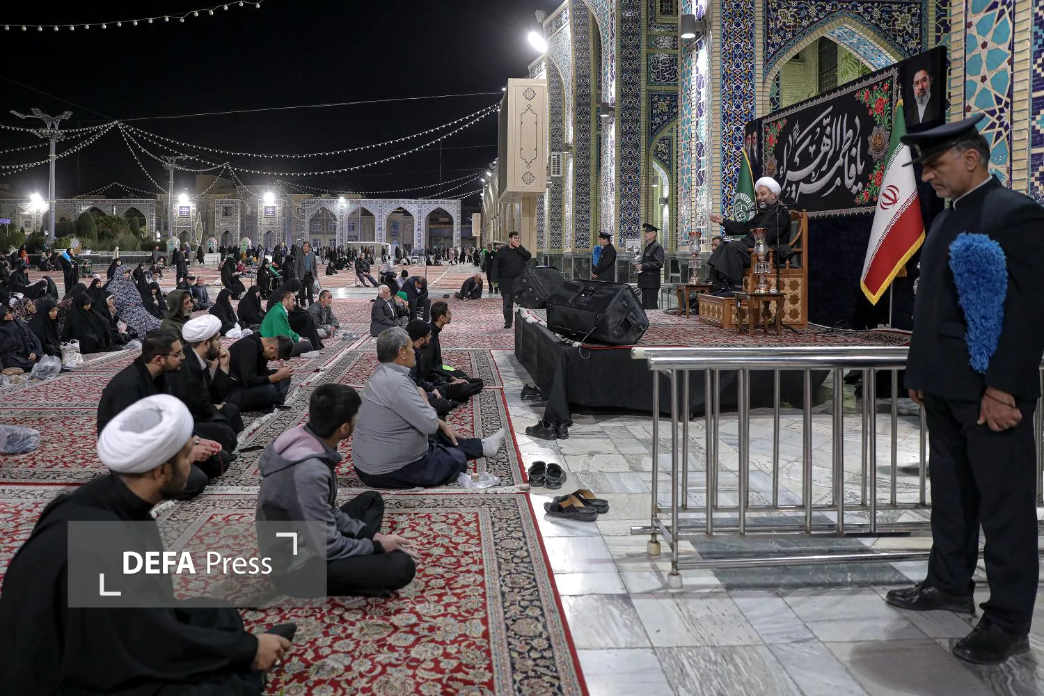 تصاویر/ اقامه عزای مادر سادات در حرم مطهر رضوی