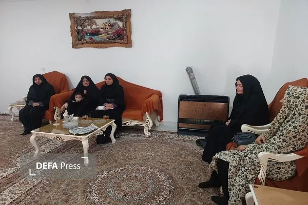 فامنین