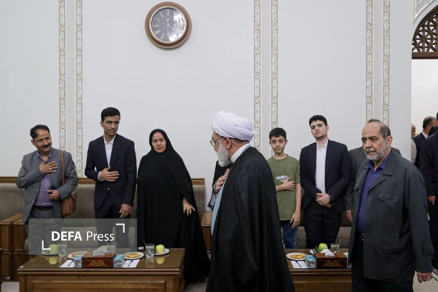 تصاویر/ دیدار دانش‌آموزان افتخارآفرین تیم ملی المپیاد هوش مصنوعی با تولیت آستان قدس رضوی