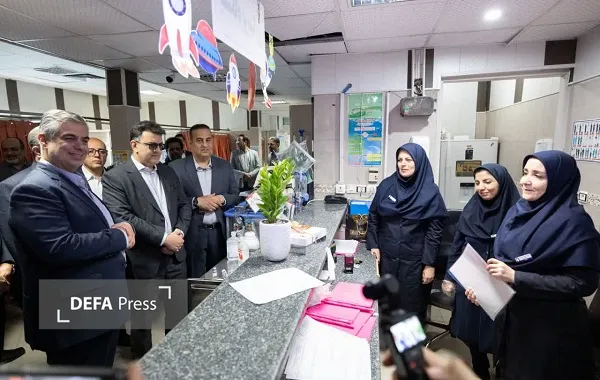 به تاسی از اسوه صبر و مقاومت؛ تجلیل استاندار مرکزی از پرستاران بیمارستان امیرکبیر اراک+ تصاویر