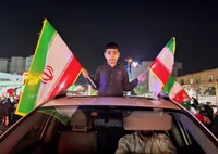 فیلم/ استمرار حضور خوزستانی‌ها در حمایت از نیرو‌های مسلح