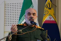 فرمانده نیروی زمینی سپاه هفته انتظامی را تبریک گفت