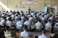 تصاویر/طنین «زنگ مهر و مقاومت» با حضور سرهنگ حرزاده در هنرستان شهید چمران یزد