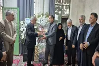 دیدار با خانواده شهدا مایه تجدیدقوا و انگیزه خدمت است