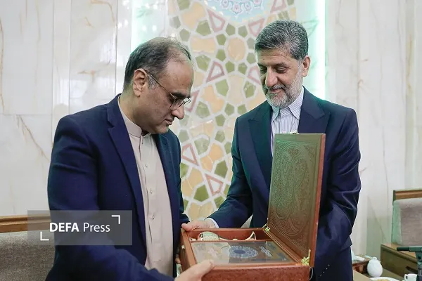 قائم‌مقام تولیت آستان قدس رضوی با سفیر جدید پاکستان دیدار کرد