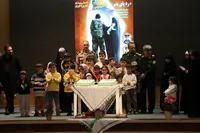 تصاویر/ غبارروبی مزار شهدای مطهر گمنام و ویژه برنامه گرامیداشت پدران آسمانی در تبریز