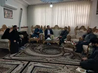 دیدار مدیرکل بنیاد شهید البرز با خانواده‌های شهدای «جنگ رمضان» در نظرآباد