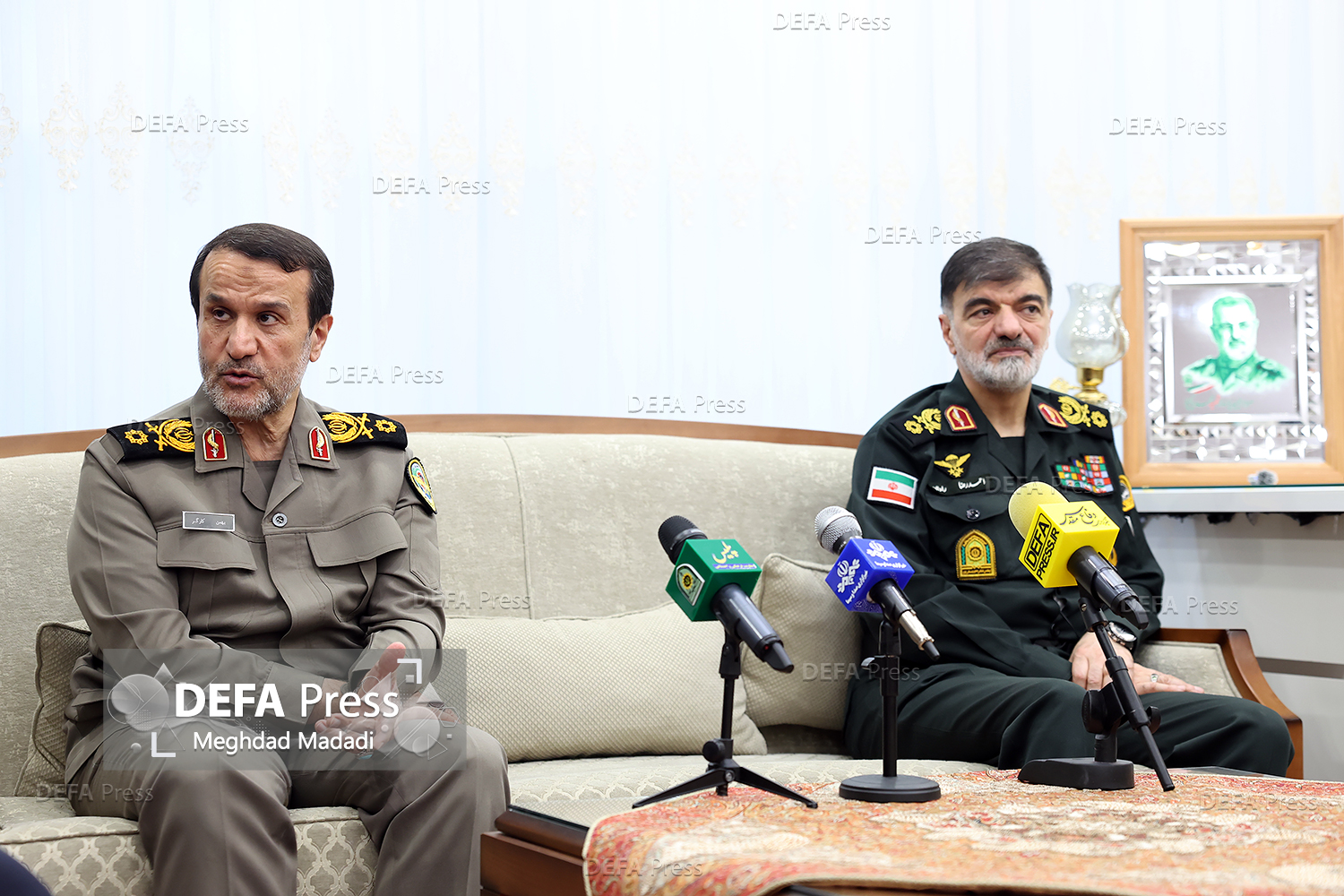 سردار رادان با خانواده شهیدان حدادعادل و پاکپور دیدار کرد