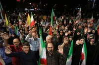 با گذشت شش ماه حضور مستمر مردم وایستادگی در میدان دفاع از وطن ادامه دارد