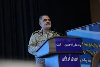 دریادار ایرانی: ظرفیت‌های علمی، عاملی تعیین‌کننده در دستیابی به عملکرد مطلوب است