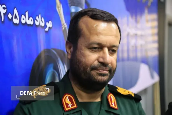 تجلیل از خادمان مردم در هفته دولت؛ فرمانده سپاه هرمزگان بر تداوم روحیه جهادی تأکید کرد