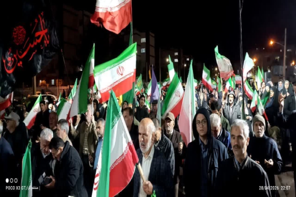 مراسم میلاد امام رضا(ع) و تجمع شبانه بیعت با رهبری در چهارصد دستگاه قزوین برگزار شد مراسم میلاد امام رضا(ع) و تجمع شبانه بیعت با رهبری در چهارصد دستگاه قزوین برگزار شد