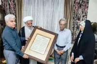 دیدار صمیمانه‌ی رییس شورای فرهنگ عمومی هرمزگان با شاعر پیشکسوت