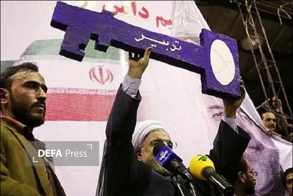 پوپولیست ورشکسته در پی دو قطبی‌های مصنوعی صلح و جنگ