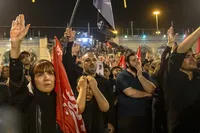 اشتباه کردم و پشیمانم؛ آمدم از امام شهید حلالیت بطلبم