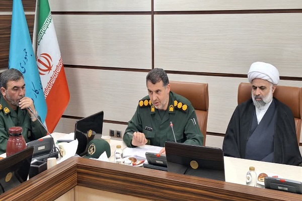 سرهنگ عطایی :حضور باشکوه مردم در صحنه، جلوهای خاص نمادی از فرهنگ اصیل ایرانی و حمایت قاطعانه از کشور است سرهنگ عطایی :حضور باشکوه مردم در صحنه، جلوهای خاص نمادی از فرهنگ اصیل ایرانی و حمایت قاطعانه از کشور است