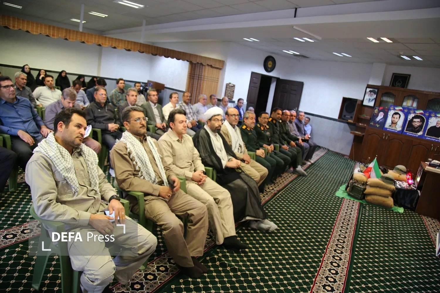 تصاویر/ مراسم گرامیداشت هفته دفاع مقدس در کمیته امداد امام خمینی(ره) آذربایجان غربی