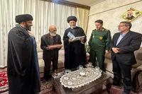 دیدار نمایندگان ولی‌فقیه در استان‌های اردبیل و زنجان با خانواده شهید «محسن احمدی»